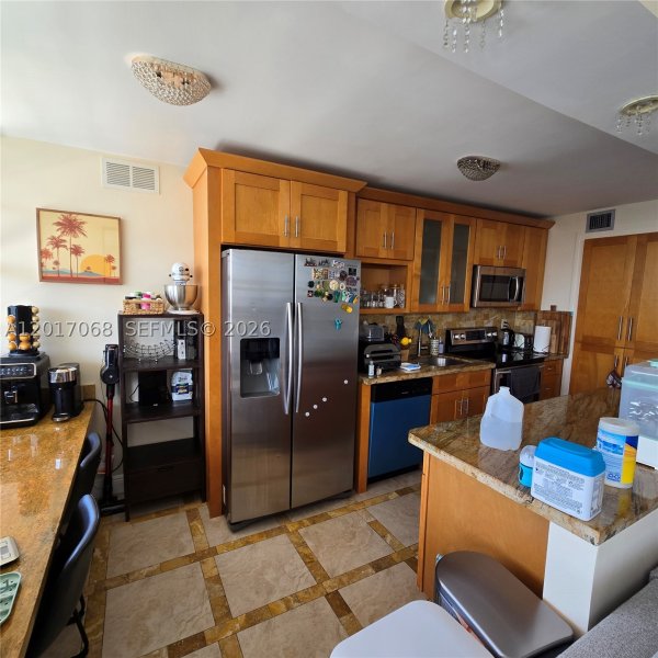 Alquiler de apartamento en Winston Towers 1020