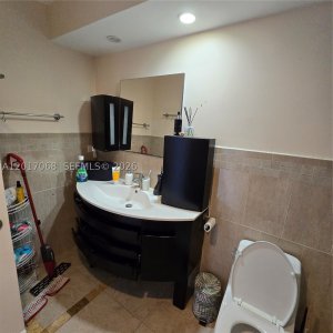 Alquiler de apartamento en Winston Towers 1020