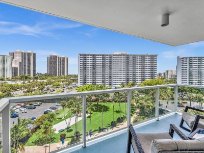 Comprar apartamento en Coral Ridge Towers East 721