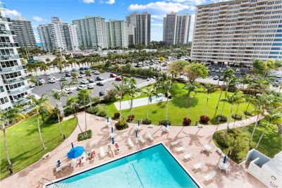 Coral Ridge Towers East Apt #721