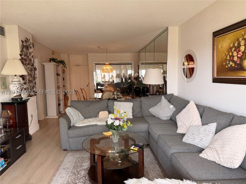 Alquiler de apartamento en The Hemispheres 4D
