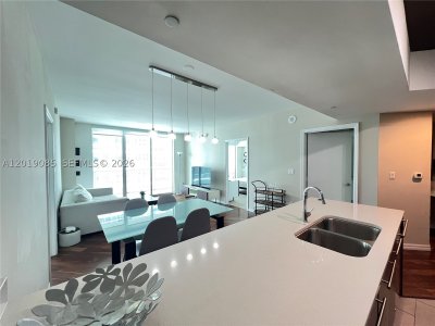 Comprar apartamento no 500 Brickell West Tower 3305