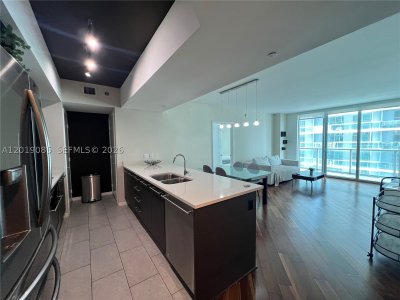 Comprar apartamento no 500 Brickell West Tower 3305