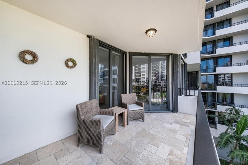 Comprar apartamento en Brickell Key One A710
