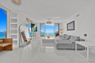 Comprar apartamento no Acqualina Resort & Spa 1101