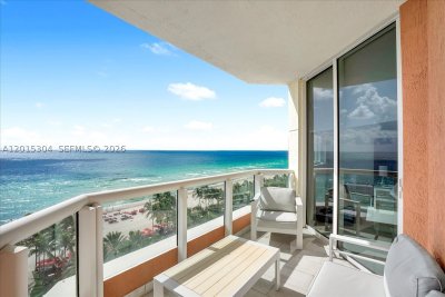 Comprar apartamento no Acqualina Resort & Spa 1101