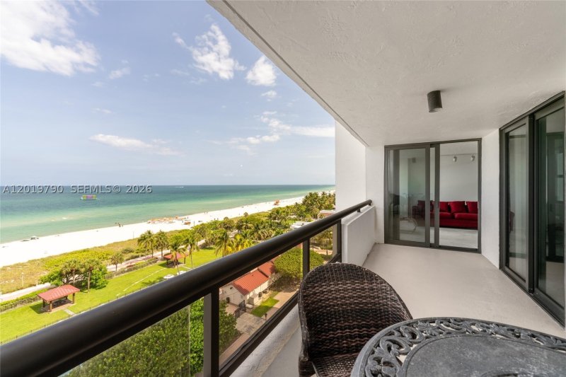 Condo for sale at Club Atlantis 1003