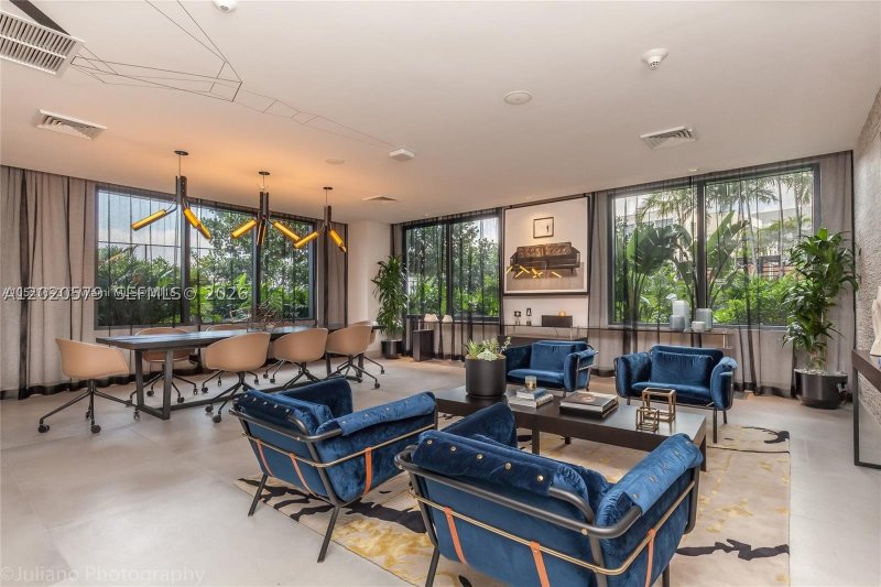 Apartment for rent at Hyde Midtown 1007