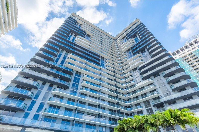 Apartment for rent at Hyde Midtown 1007