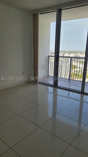 Condo for sale at Opera Tower 3311