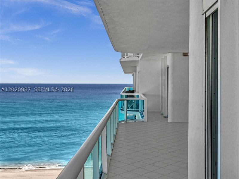 Comprar apartamento en The Palace 18C + CABANA