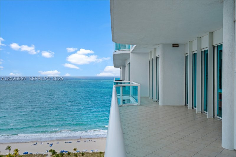 Comprar apartamento en The Palace 18C + CABANA