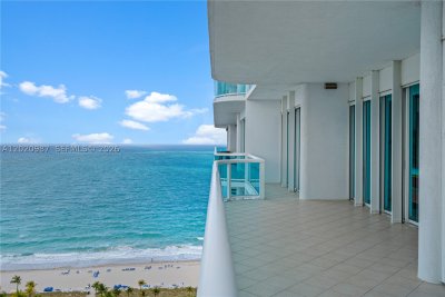 Comprar apartamento en The Palace 18C + CABANA