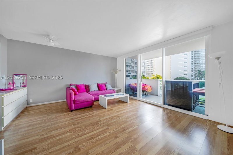 Property photo # 4