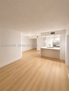 Comprar apartamento en 1800 Biscayne Plaza 910