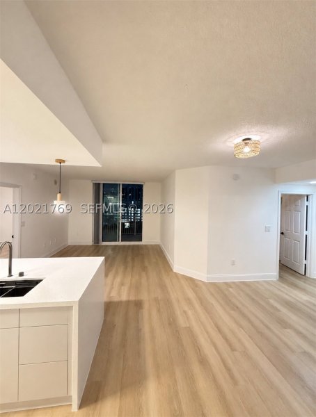 Comprar apartamento en 1800 Biscayne Plaza 910