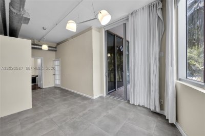 Comprar apartamento en Uptown Marina Lofts 301