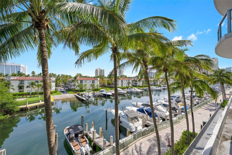 Comprar apartamento en Uptown Marina Lofts 301