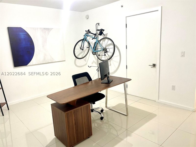 Comprar apartamento en 5252 Paseo Doral 406