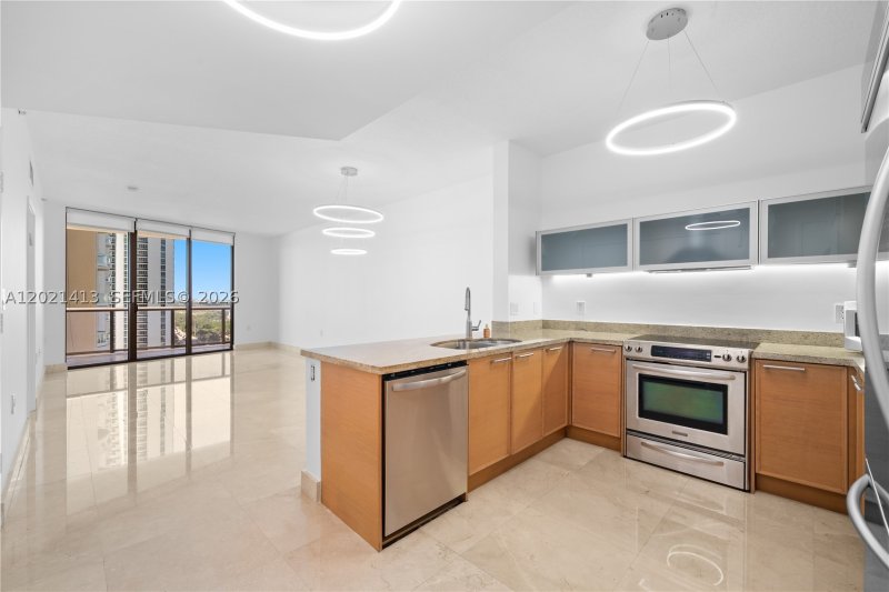 Alquiler de apartamento en Sayan 1703