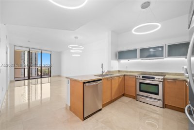 Alquiler de apartamento en Sayan 1703