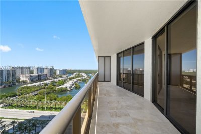 Alquiler de apartamento en Sayan 1703