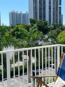 Comprar apartamento en Admirals Port Condos 405E