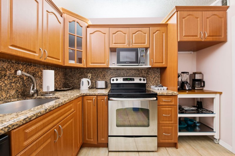 Condo for sale at Sea Air Towers 420
