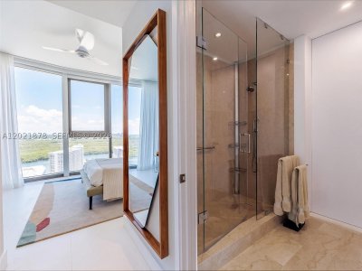 Comprar apartamento no Ritz Carlton Residences Sunny Isles 3001