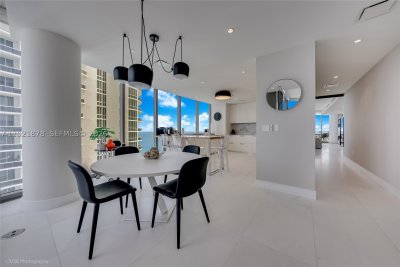 Comprar apartamento no Ritz Carlton Residences Sunny Isles 3001