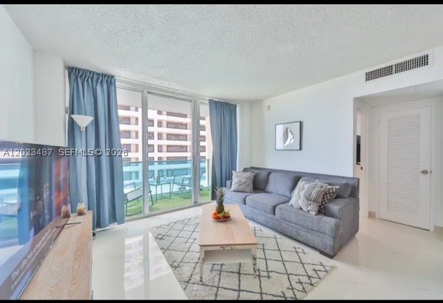 Apartment for rent at Sian Ocean Residences 7L