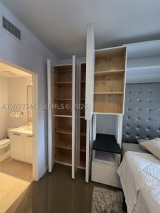 Aluguel de apartamento no Avenue on Brickell 1060 Tower 2201