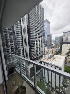 Aluguel de apartamento no Avenue on Brickell 1060 Tower 2201