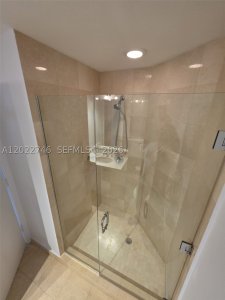 Aluguel de apartamento no Avenue on Brickell 1060 Tower 2201