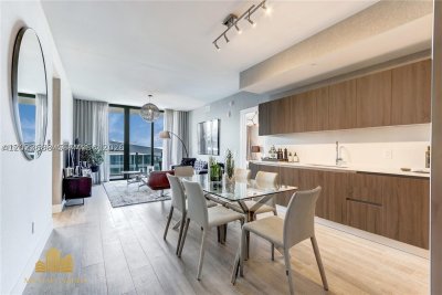 Comprar apartamento en ParkSquare Aventura 909