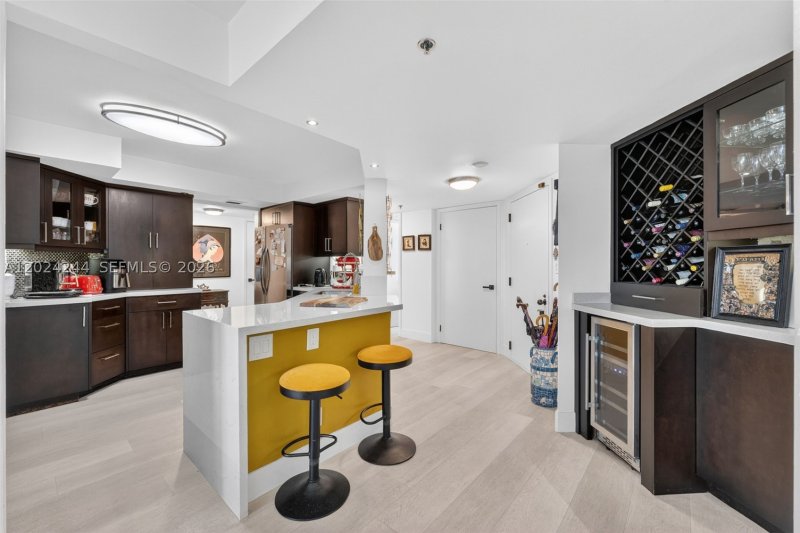 Condo for sale at Anchor Bay Club 710