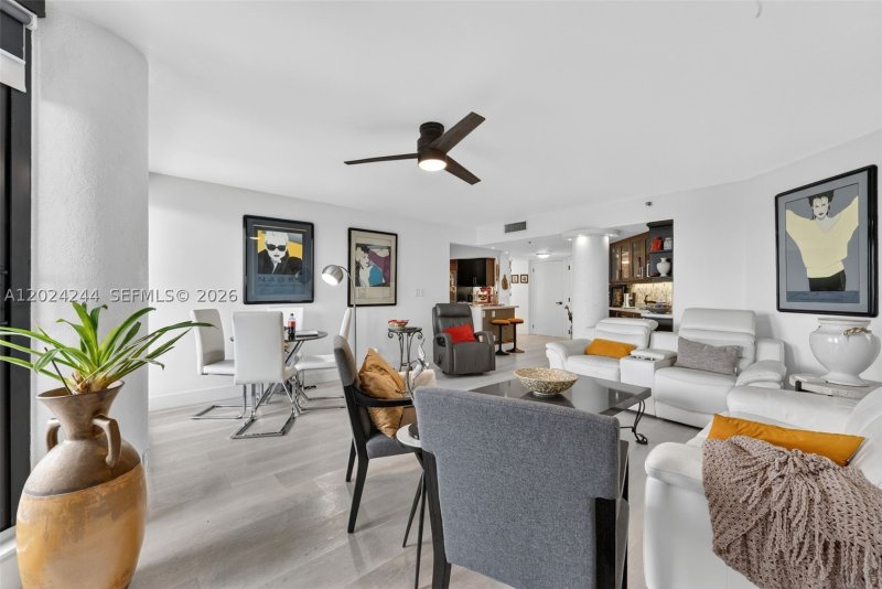 Condo for sale at Anchor Bay Club 710