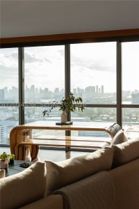 Aluguel de apartamento no Setai 3206