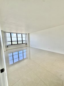 Comprar apartamento en Olympus Towers 1108
