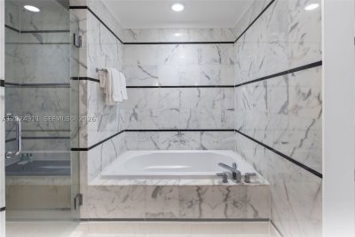 Comprar apartamento en Fontainebleau III 1002