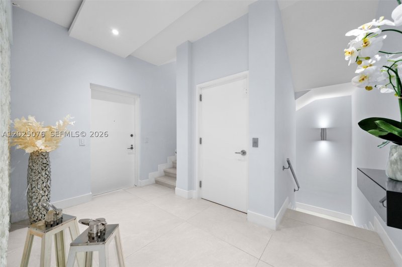 Condo for sale at Paraiso Bay Miami BH4