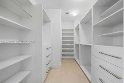 Comprar apartamento no Paraiso Bay Miami BH4