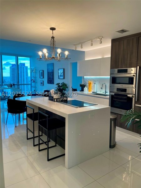 Condo for sale at Paramount Miami WorldCenter 1808