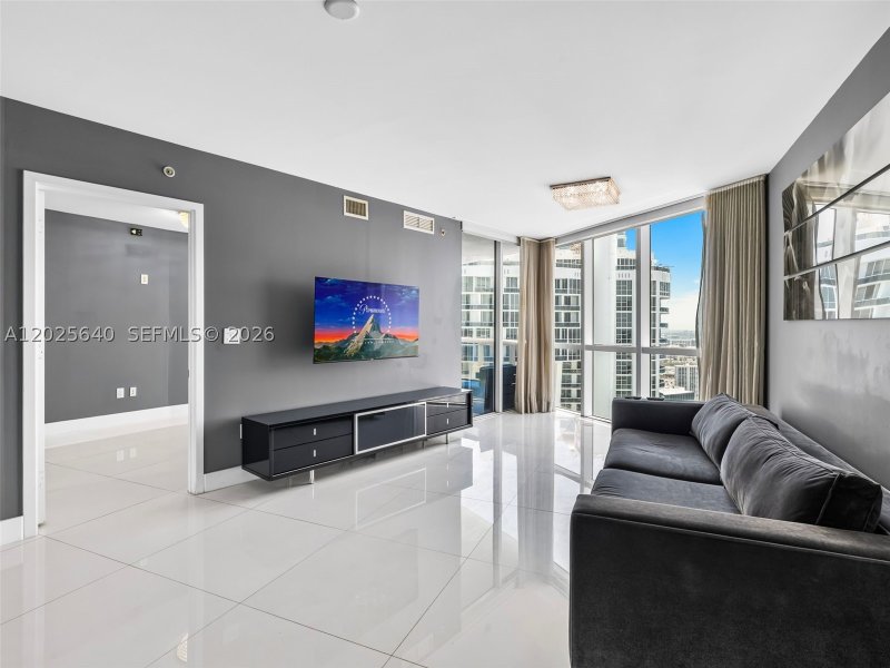 Alquiler de apartamento en Trump Royale 5303