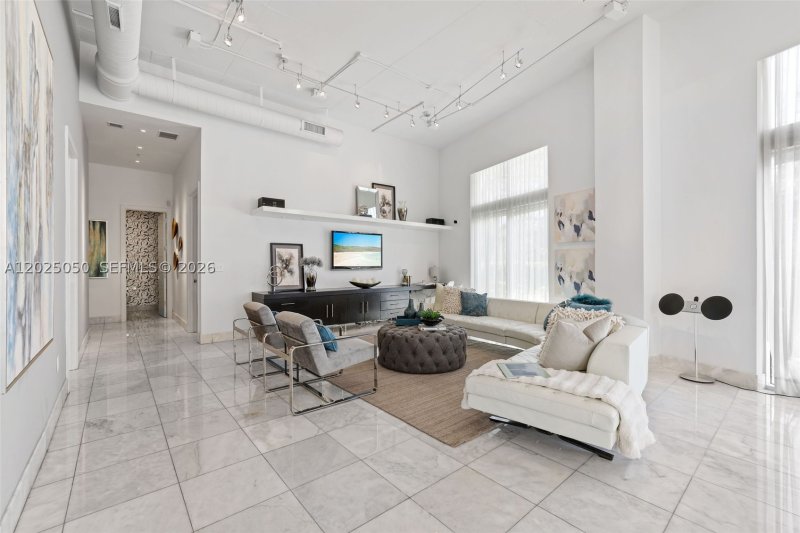 Condo for sale at The Meridian Lofts 101