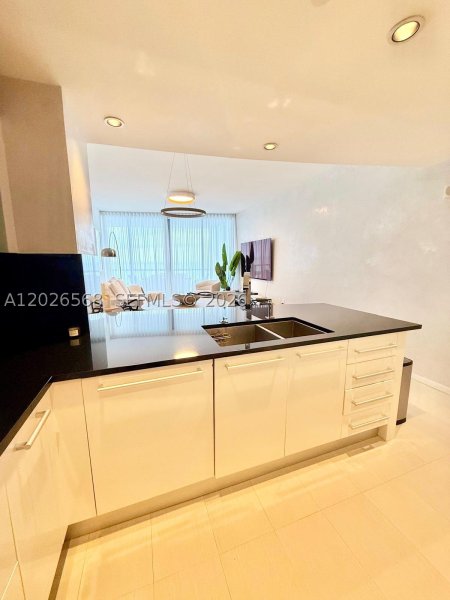 Comprar apartamento en Jade Ocean 1207