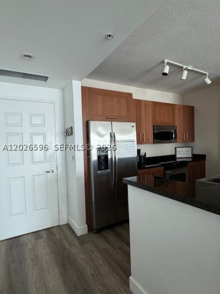 Apartment for rent at 1300 Ponce 702