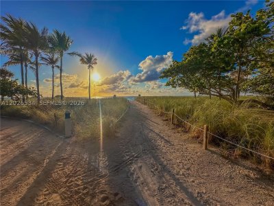 Comprar apartamento no Balmoral Condo 6P