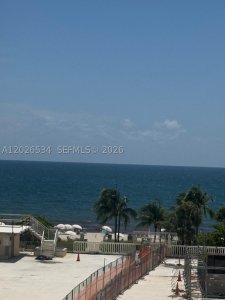 Comprar apartamento no Balmoral Condo 6P
