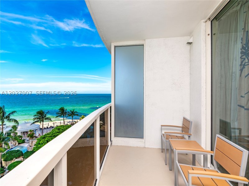 Condo for sale at Trump International Sonesta Beach Resort 1506